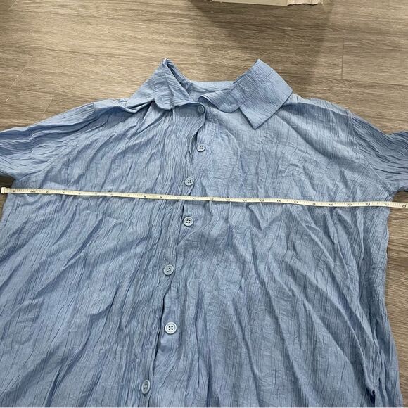 Boohoo Crinkle Relaxed Fit Shirt 10 Button Up Shirt - Picture 5 of 5